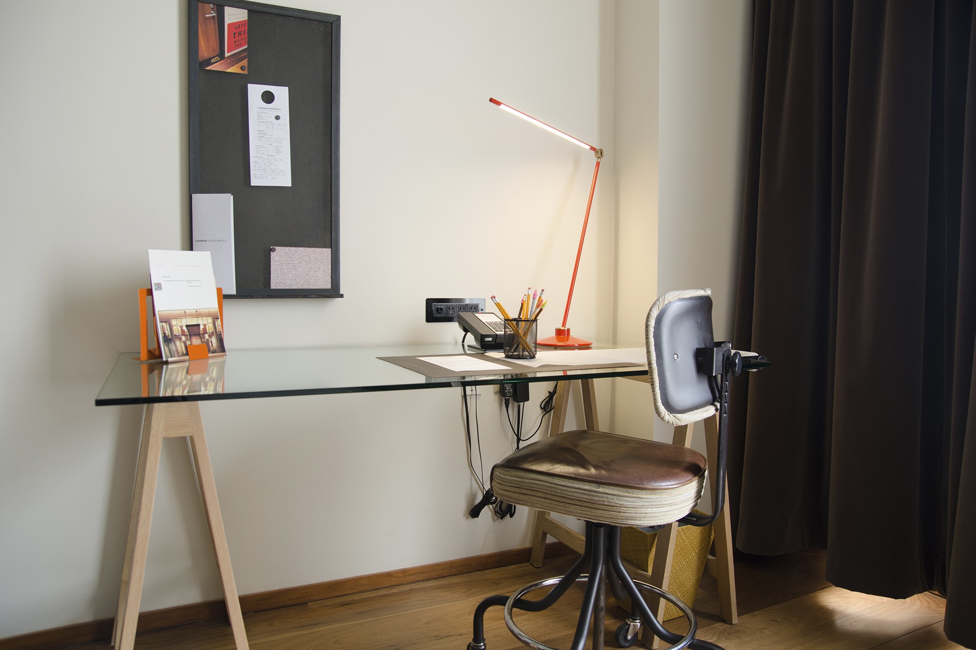 Chambers THIN Task Lamp Red Orange