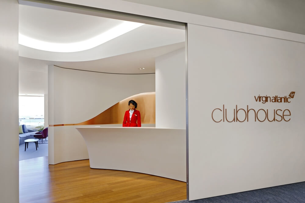 Slade-Architecture-LAX-Virgin-Atlantic-Photography-Clubhouse-Entryway